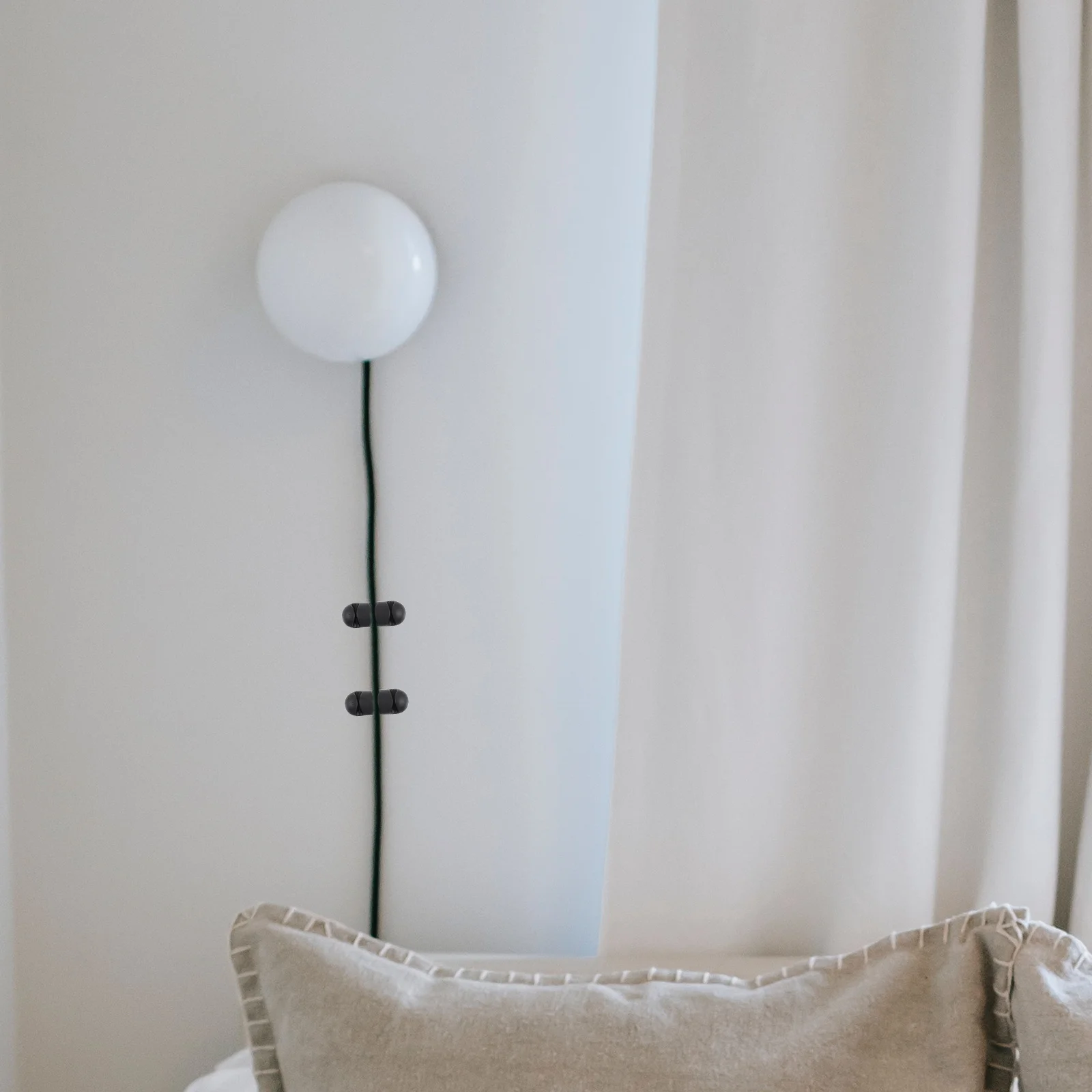 

10pcs 3-Slot Management Tpr Desktop Cord Holder Self-Adhesive Multi-Hole Wire Organizer For Desktop Cable Clips Durable Tpr