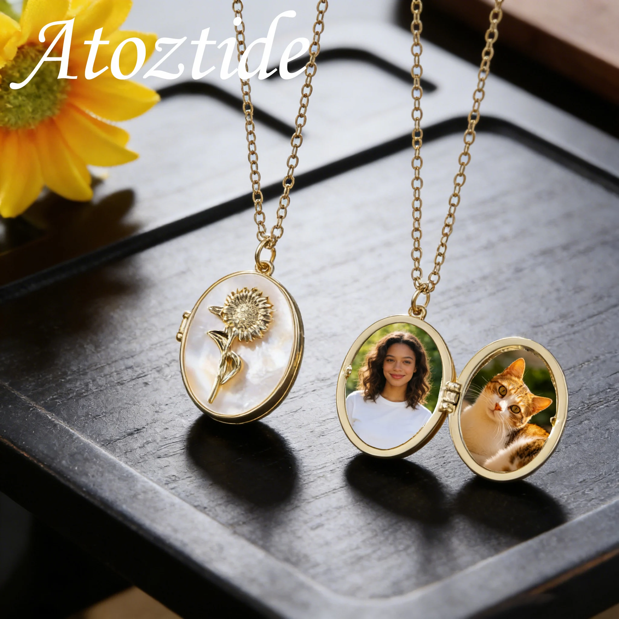 

Ожерелье Atoztide с индивидуальным фотоальбомом для женщин, медный сплав, подвеска с цветком по месяцу рождения, цепочка с медальоном для фото, персонализированный подарок на день рождения