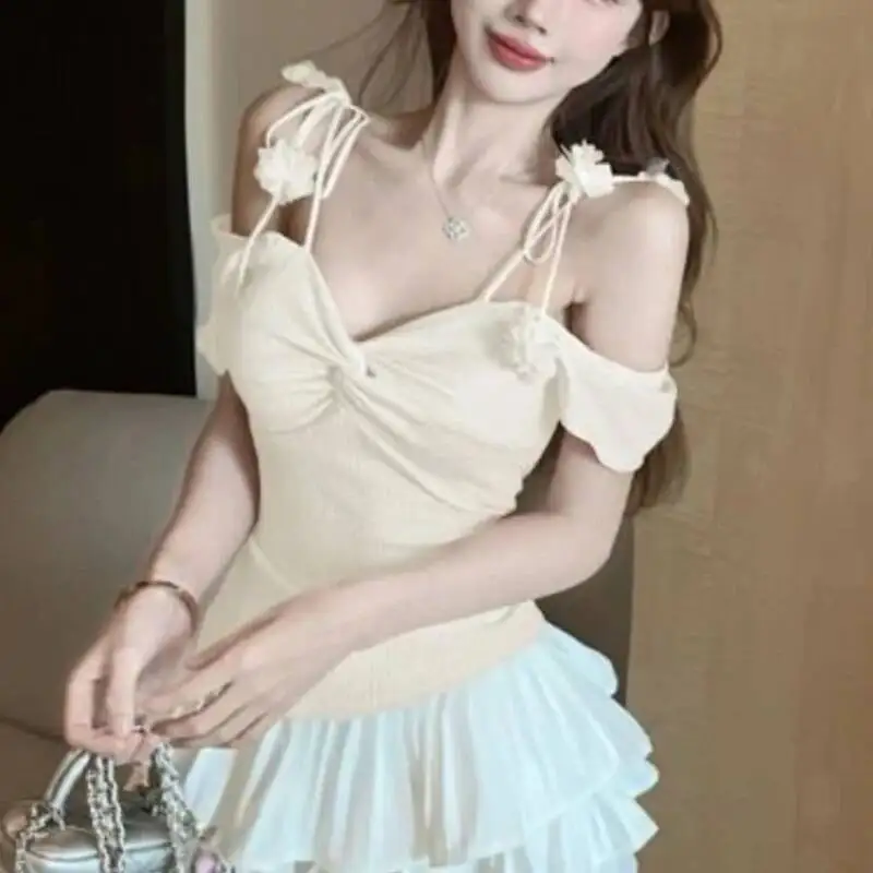 Schlankes weibliches Top, sexy Damen-T-Shirt, Alo-Trend-Kleidung, Pulovers, koreanische beliebte Kleidung, Yk-Bewertungen, viele hohe Qualität