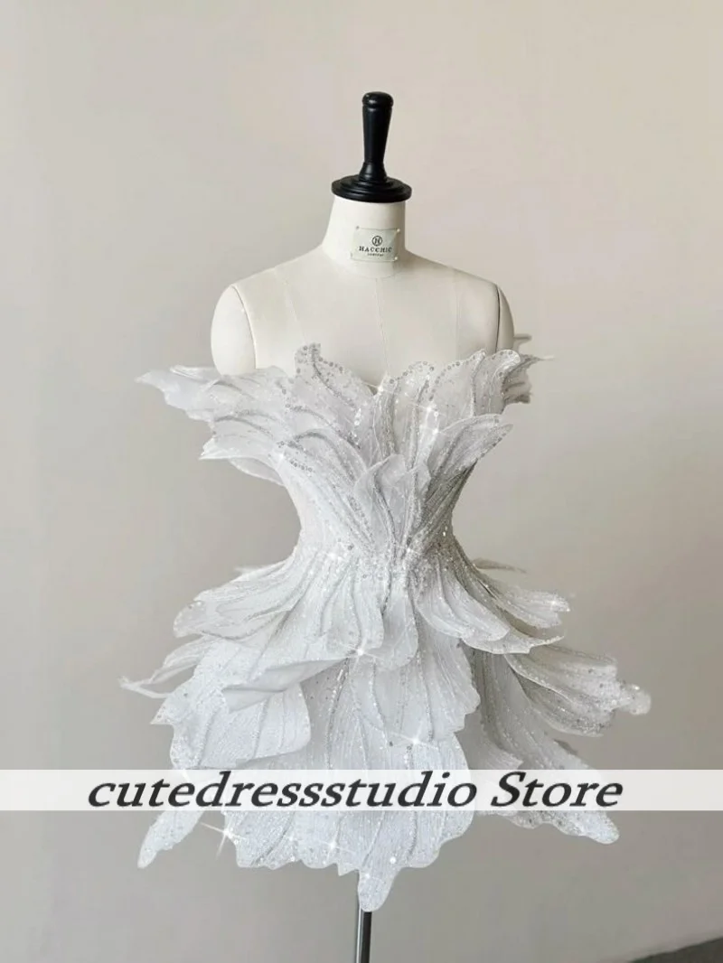 Prachtige strapless korte verjaardagsfeestjejurken voor dames 2025, Saoedi-Arabische elegante paillettenbloem galajurk, luxe op maat