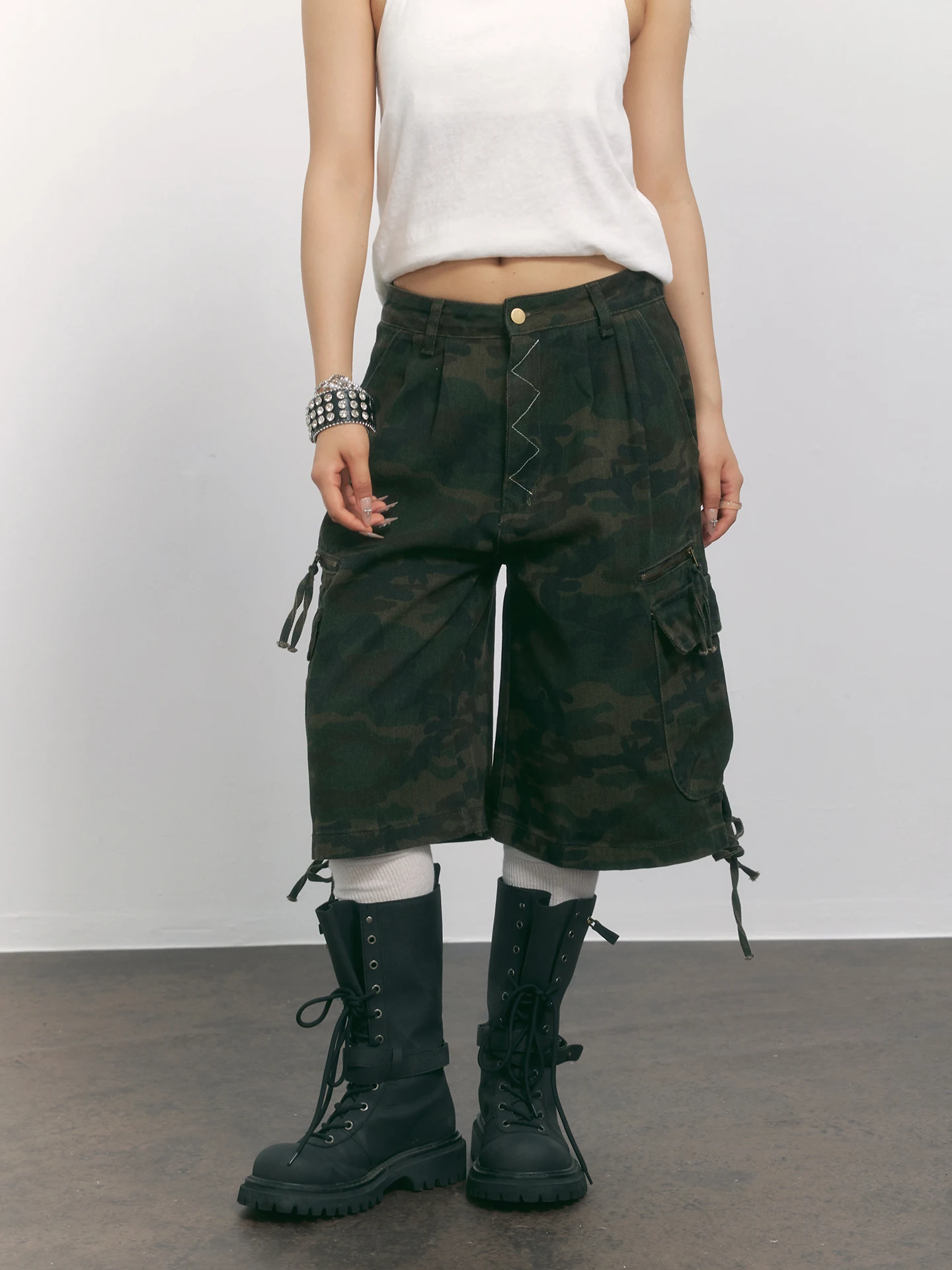 TooLazy American Camouflage Wide Leg Short Pants Women Summer Loose Multi Pocket Drawstring Casual Straight Cotton Trousers