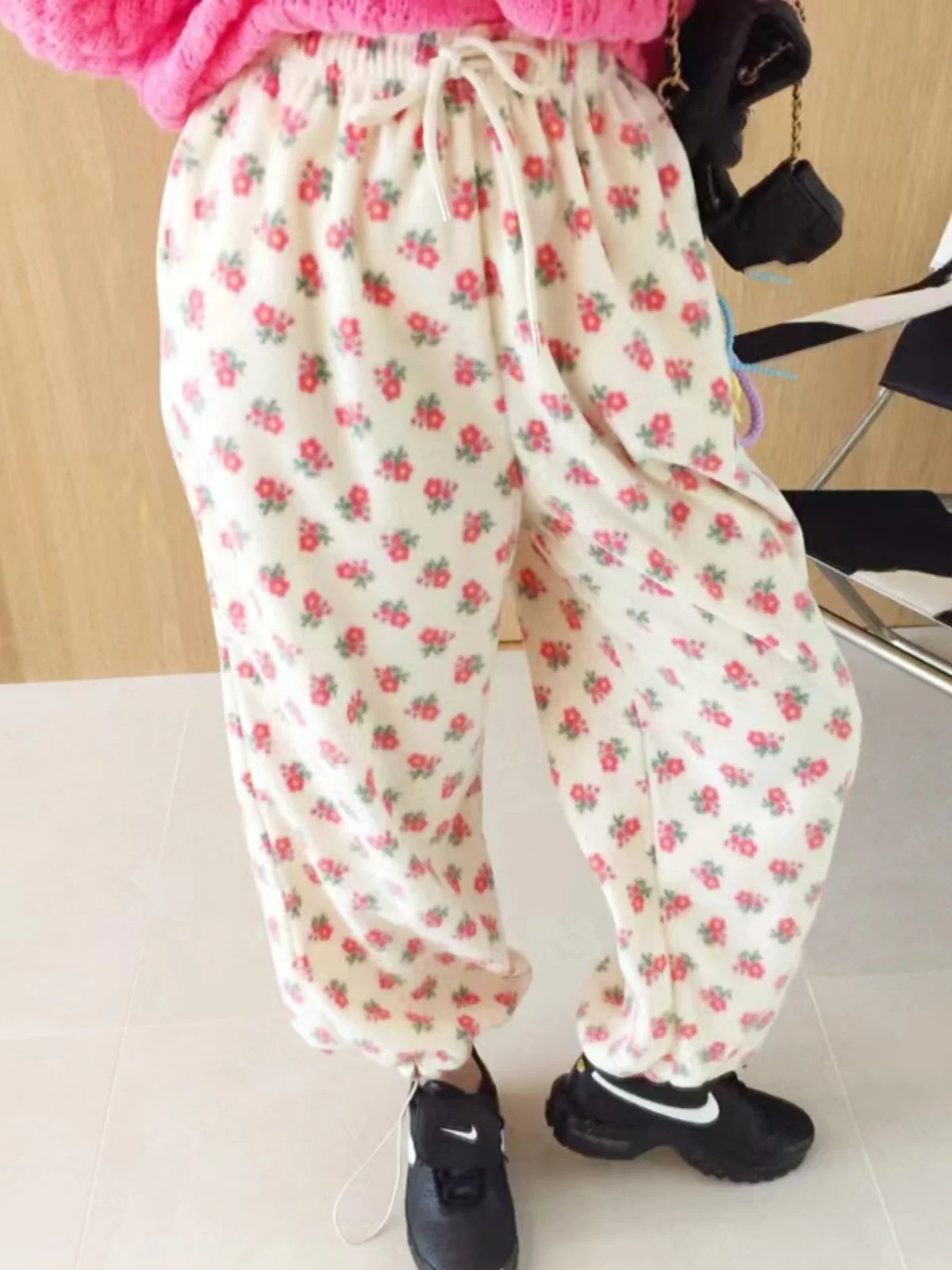 

High Waist Dstring Elastic Floral Casual Pants Women Winter Faion Lamb Fur Lazy Cute Small Size Sweatpants Korean Sle