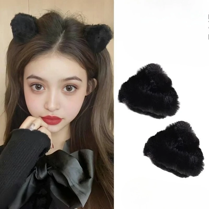 

Plush Triangle Small Hair Claw Bangs Side Clip Women Girls Hair Grab Clip Sweet Cute Princess Head Shark Clip Hairpin Headwear
