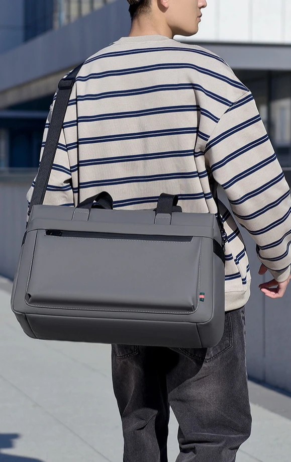 New Travel Handbag, Outdoor Sports and Fitness Bag, Multi-functional Waterproof, Large-capacity Single-shoulder Crossbody Bag