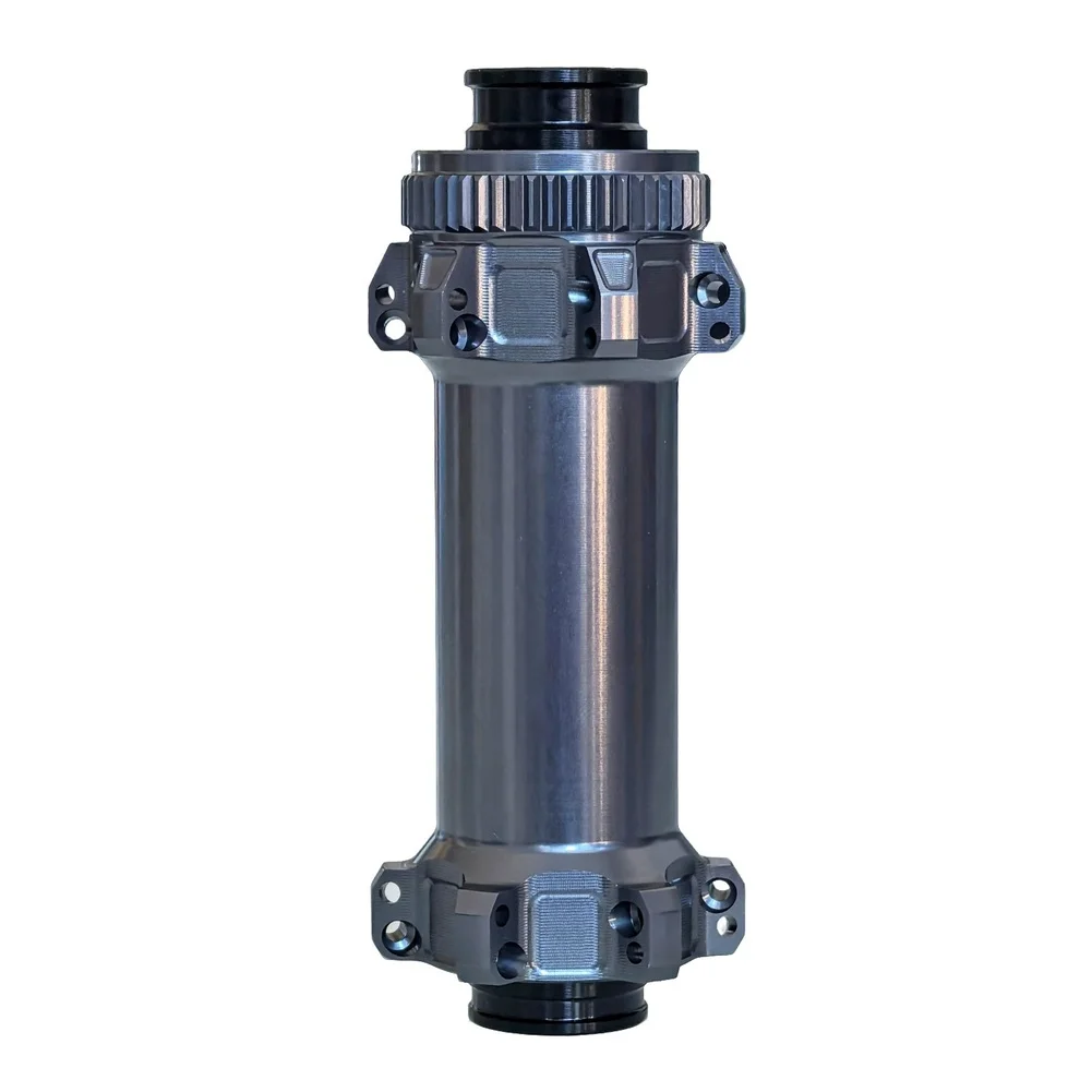 

Передняя втулка для шоссейного велосипеда, 24 отверстия для спиц, под дисковый тормоз Centerlock, ось 15x110 мм, двойные герметичные подшипники, 102 г.