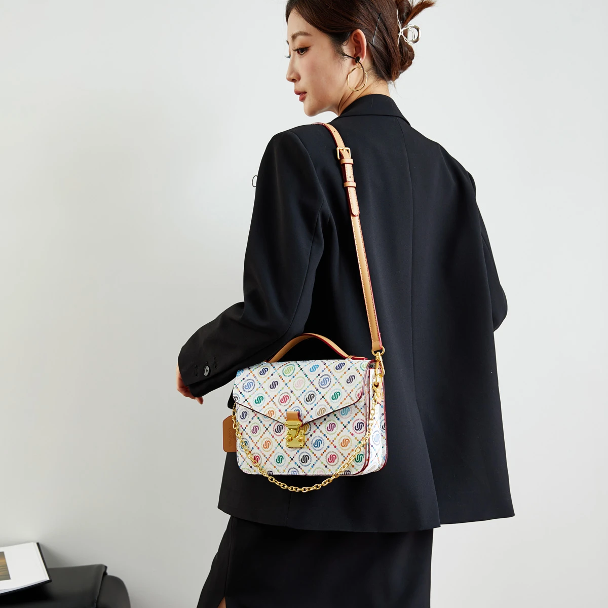 

Стильная простая сумка для подгузников, женская роскошная сумка через плечо, минималистичная дизайнерская сумка на плечо, элегантная кожаная сумка-тоут большой вместимости