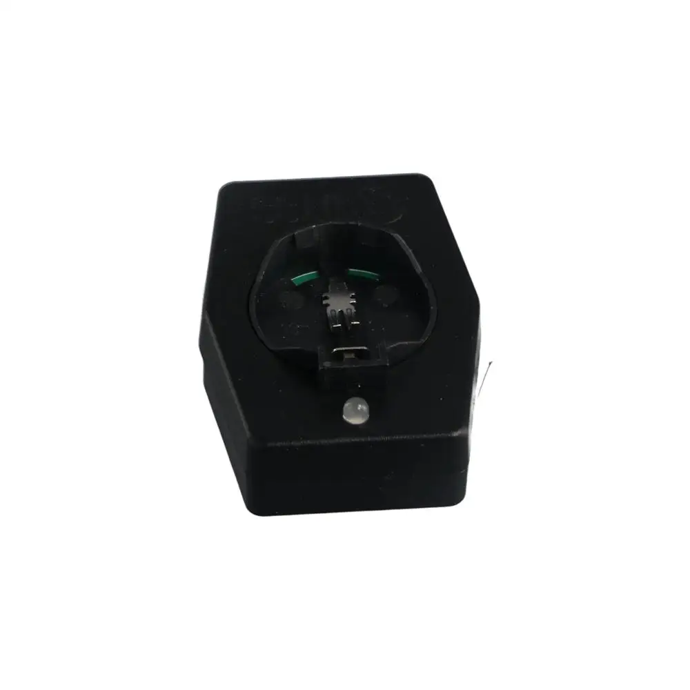 Type-C Port Button Battery Charger Intelligent Charging Lightweight Lithium Coin Charger Mini with Light