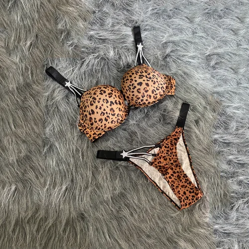 Imagen 2 del producto Conjunto de sujetador Sexy con diamantes de imitación de estrella para mujer, Bralette, ropa interior para niña, sujetador, Tanga a la moda, sujetadores, lencería, conjuntos de bragas