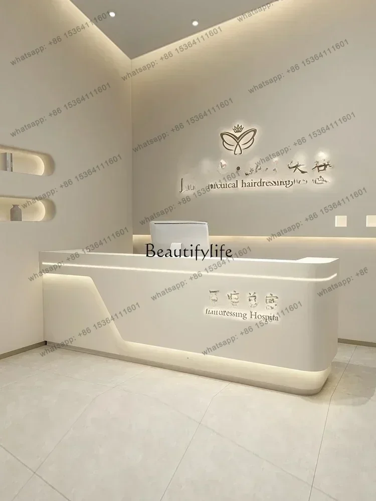 D30Modern Beauty Salon Cashier Service Guide Bar
