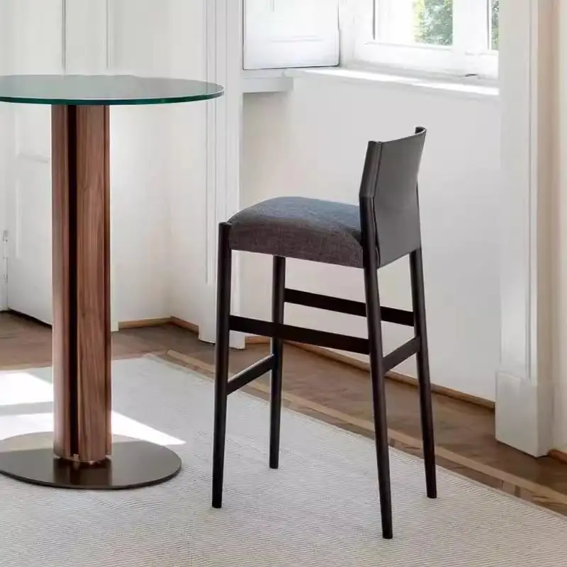 Selle de Bar Ergonomique en Cuir Noir, Moderne et Unique, Lumière de Luxe, Comptoir Relaxant, Mobilier de Maison