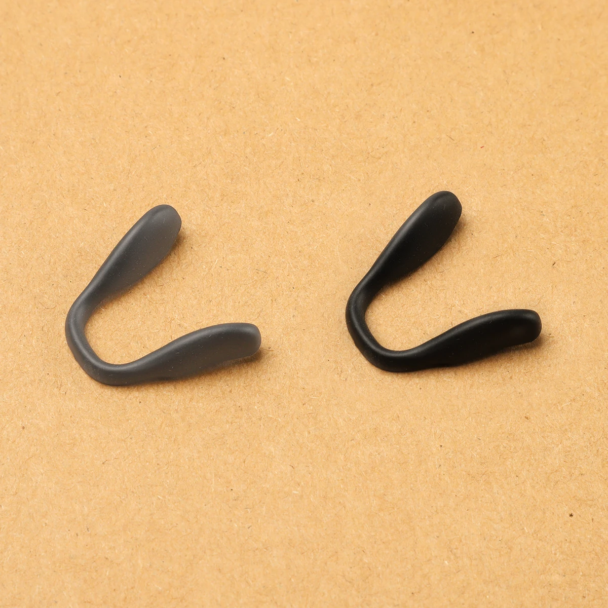 

Anti-Slip Replacement Nose Pads for Oakley Crossrange OO9361 Sunglasses, Rubber Nose Piece - Regular / Thicker Size Choice