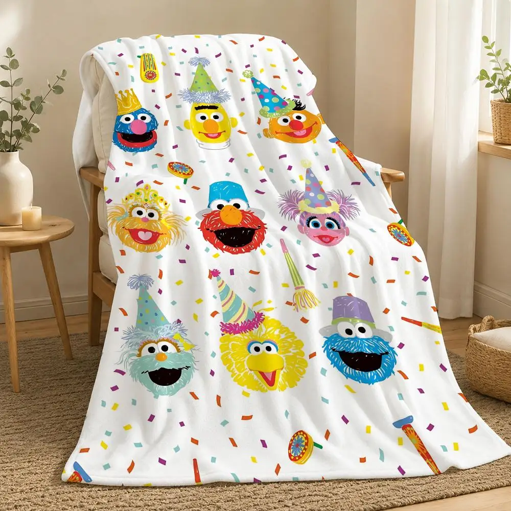 Sesame Street Cartoon Throw 240g flannel blanket, suitable for sofas, beds, offices,  exquisite gift blankets