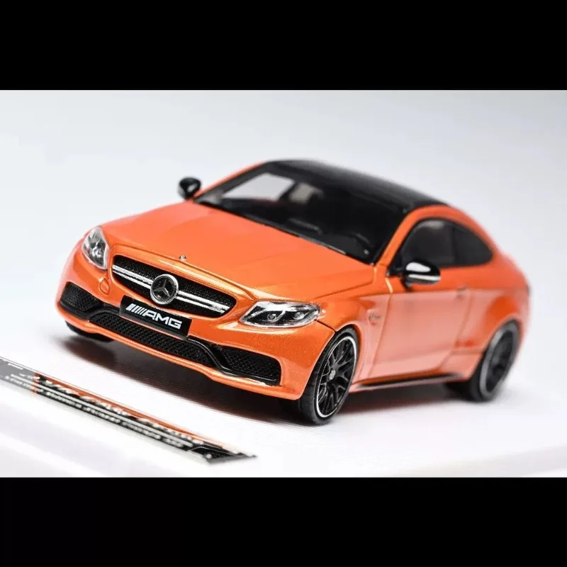Howie Model Diecast 1:64 Scale C63s AMG W205 Car Model Alloy Mercedes‑Benz Play Vehicles Collectible Model Cars Toys for Boys view 5