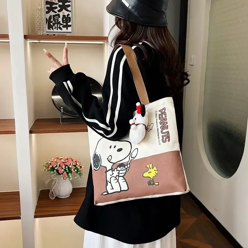 

Snoopy Canvas Shoulder Bag Girl's Class Storage Bag Large Capacity Handbag tote