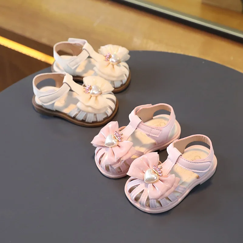 New Girls Sandals Cute Pearls PU Fashion Hollow Children Fashion Casual Princess Shoes Drop Shipping T-Strap Kids Wedding Shoes