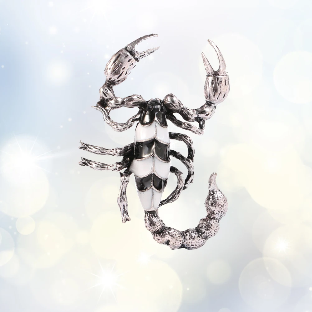 1pc Brooch Breastpin Oil Drip Animal Scorpion Shape Alloy Halloween Decor for Gift (Silver, Black and White)