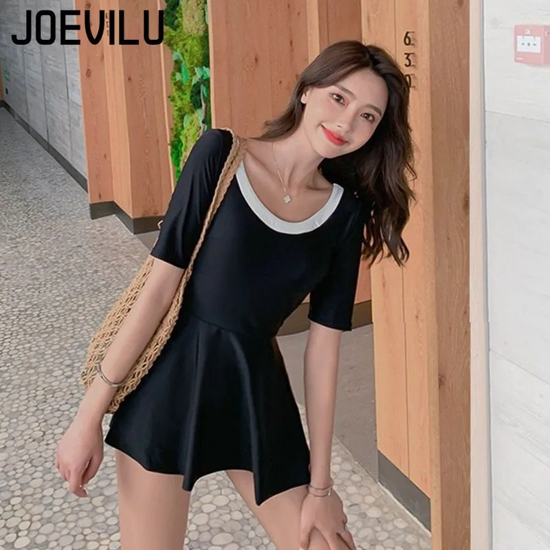 ผู้หญิงแขนสั้น One-piece ชุดว่ายน้ําแบบอนุรักษ์นิยมกระโปรงแบนชุดว่ายน้ํา Apparently บางฤดูร้อนใหม่ INS Fairy One-piece