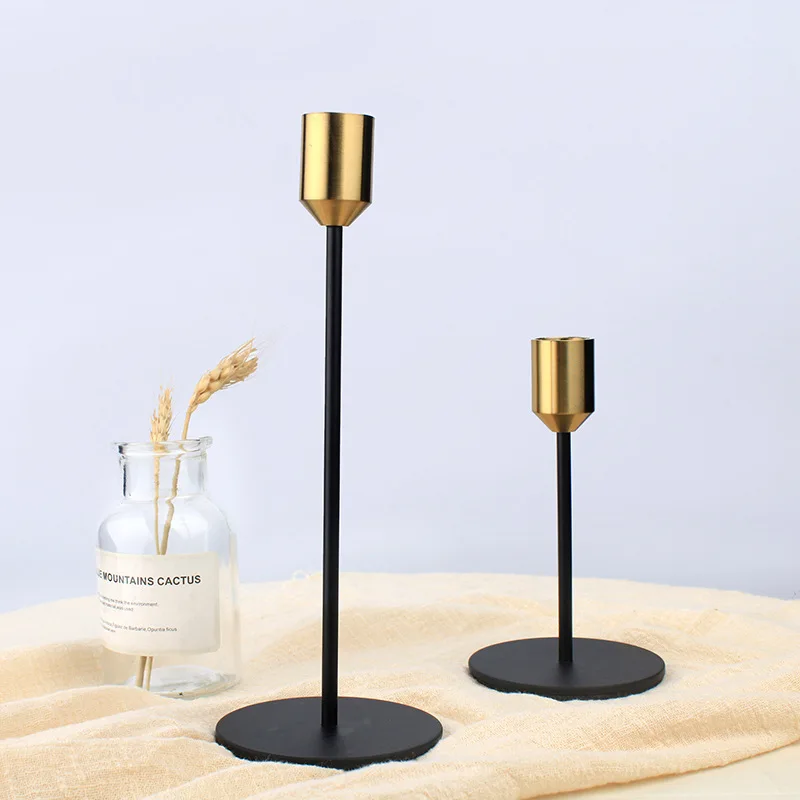 

European Gold 2Pcs Candle Holders Metal Candlestick Wedding Luxury Table Romantic Decorations New Year Bar Party Decoration Cand