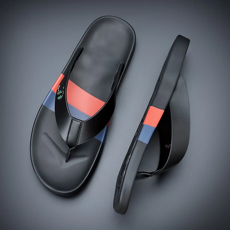 

New casual high-quality breathable soft soled outdoor beach shoes luxurious and fashionable men's trendy flip flops