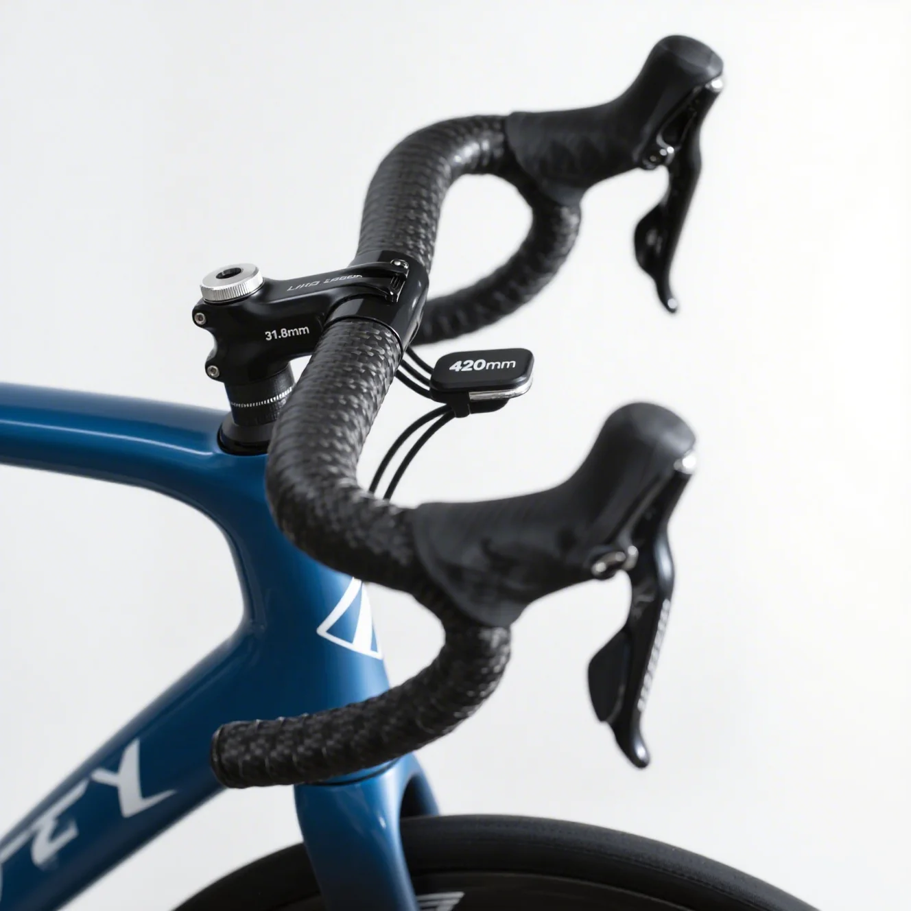 

Customizable 700C Carbon Fiber Aero TT Handlebar for Road Bicycles & Triathlon Cycling Aero Bars for Improved Speed & Comfort