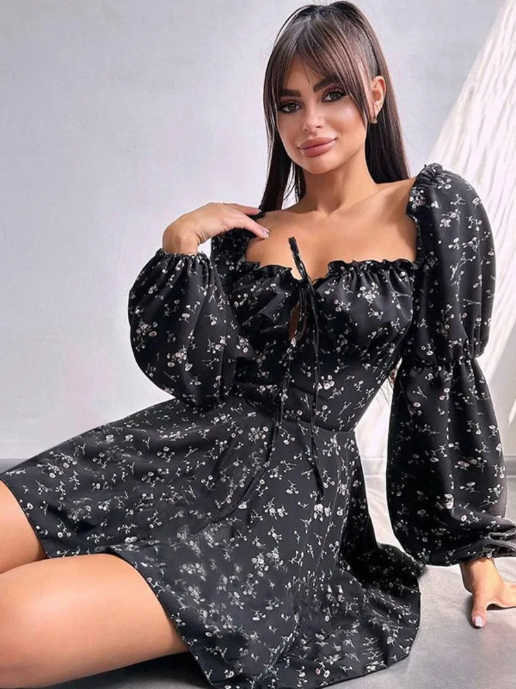 Mozision Long Puff Sleeve Floral Dress Wmen Autumn Winter Square Collar Backless Dress Female Fashion Elegant Dresses New