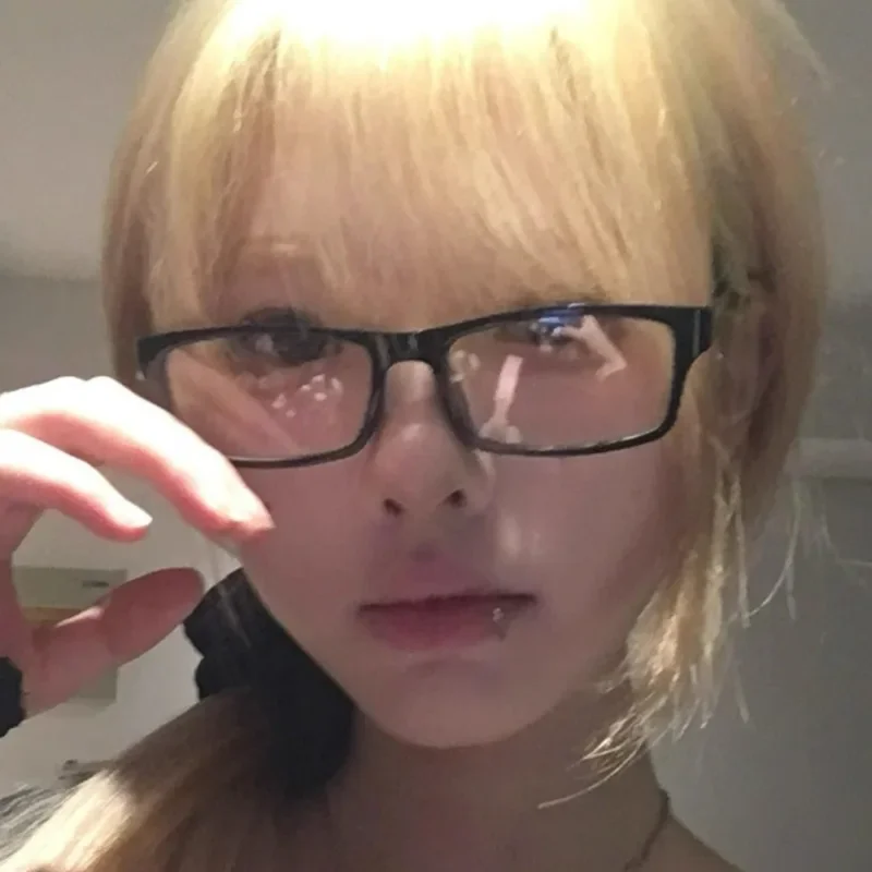 แว่นตาทรงสี่เหลี่ยม 2 ชิ้นสำหรับผู้หญิง แว่นตาสไตล์เรโทร แว่นสายตาใส ป้องกันแสงสีฟ้า ของขวัญ แฟชั่นญี่ปุ่น