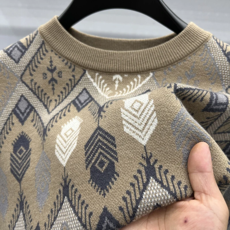 Retro Jacquard O-neck Sweater, High-quality New Product for Autumn and Winter 2024, Daily Casual Knitwear.