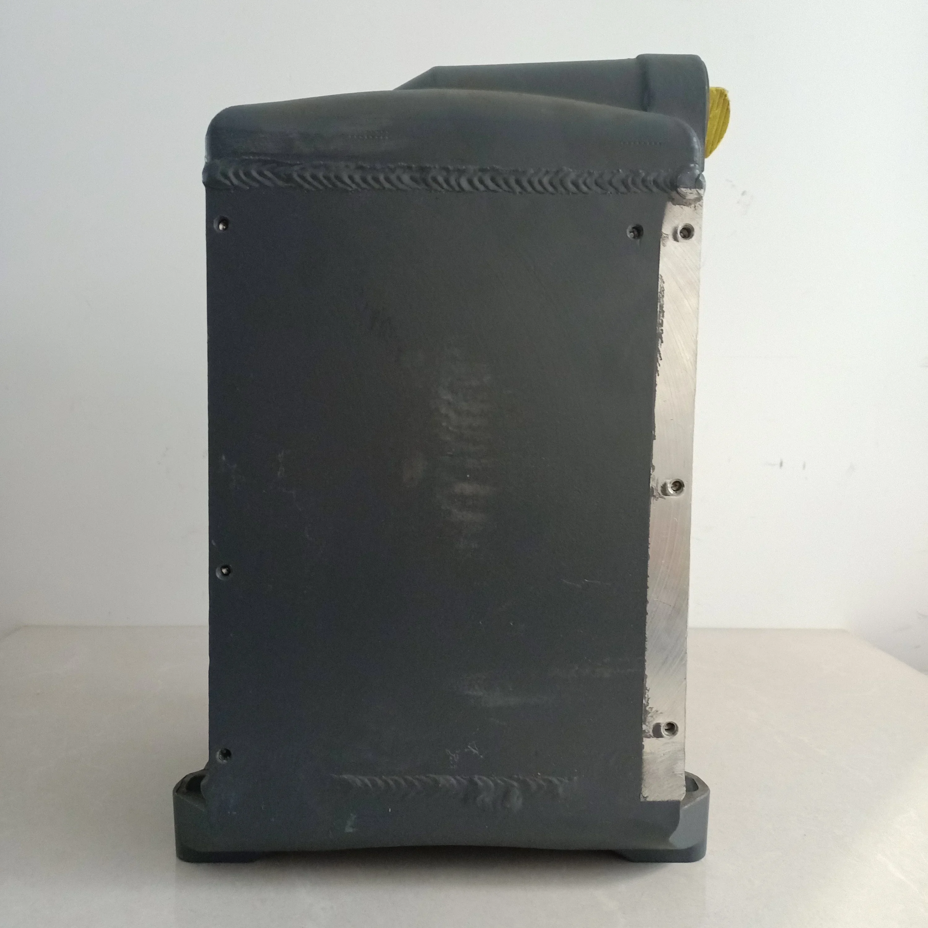 D914L04 diesel engine spare parts Original hydraulic oil cooler 0223 7499