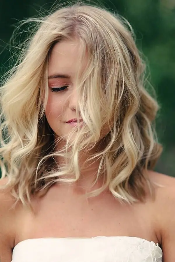 

New Fashion Layered Light Blonde Wavy Women's Full Wigs 16 Inch
