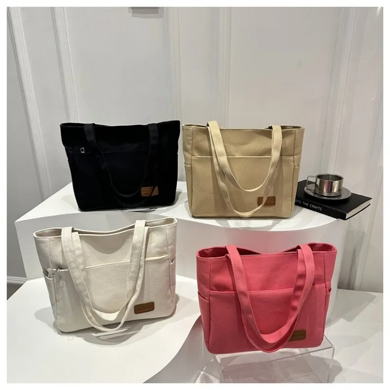 

Яркая новая модель в стиле ретро под мышками в 2025 году, популярная сумка для покупок в кампусном стиле, женская сумка, подходящая для летних каникул