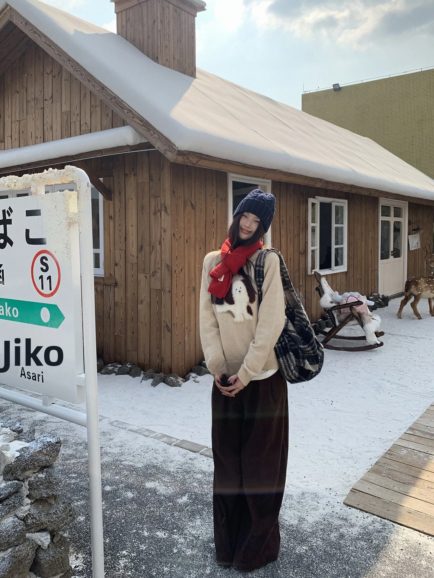 Roter Celebri-Pullover für Damen, Winter, Lazy High-End, langes Sve-Top, einzigartiges Design, schönes Anti-Aging-Strick-Irt