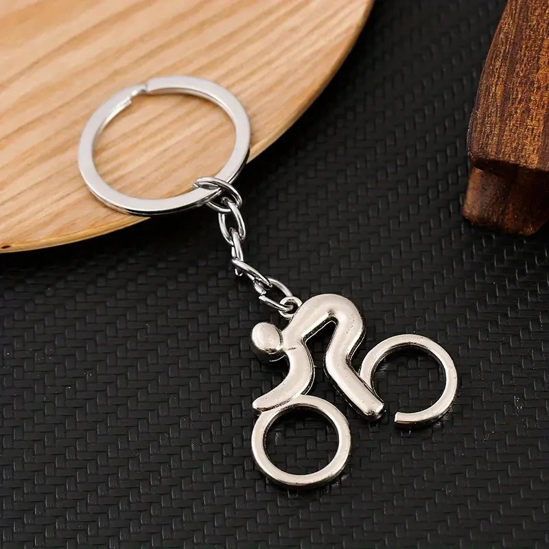 1pc, Metal Bicycle Keychain - Perfect for Cycling, Riding, and Hanging - Ideal Gift for Birthdays, Parties, and Holidays