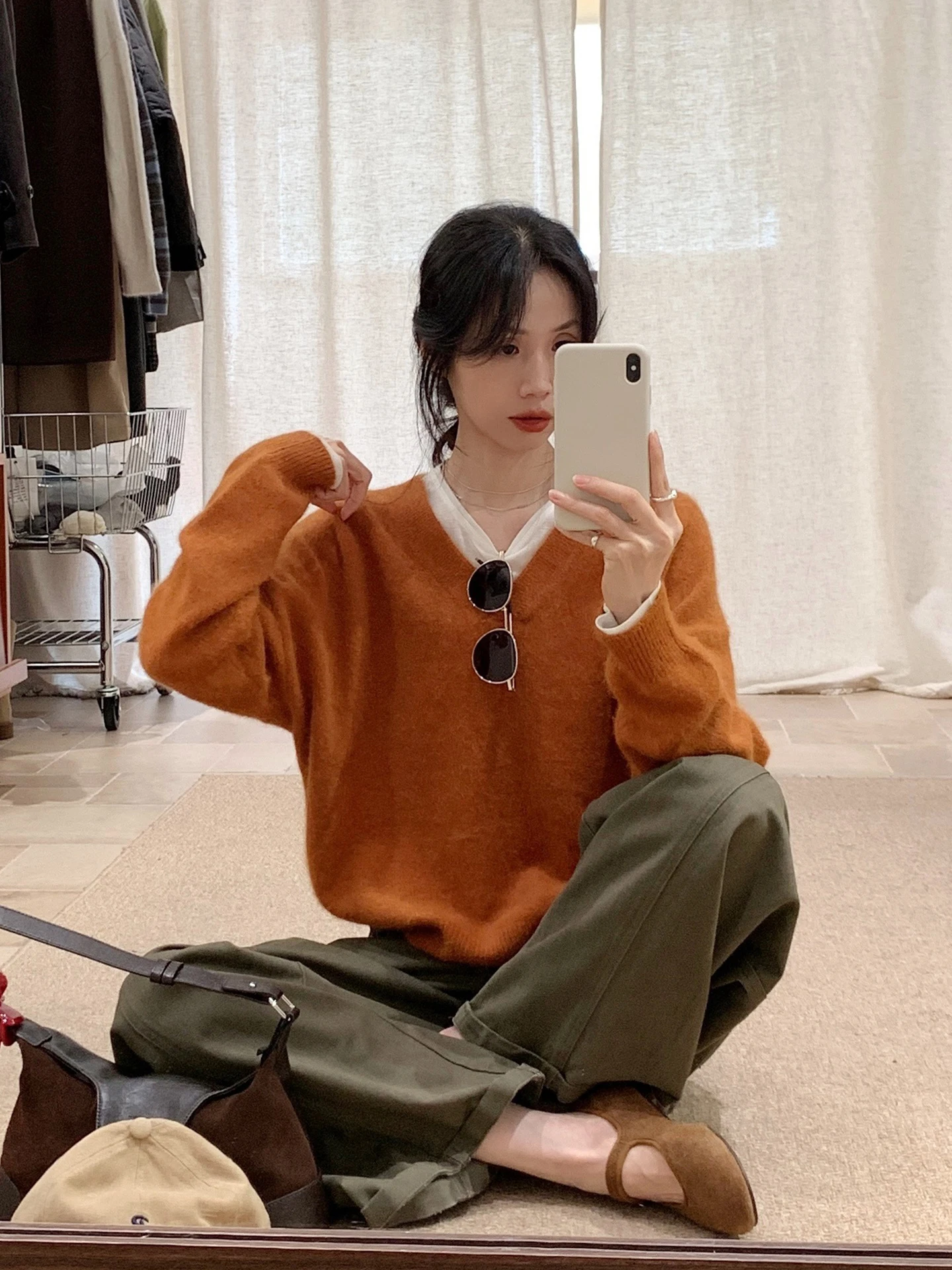 

Свободный повседневный вязаный свитер женский с V-образным вырезом и длинными рукавами YNVN в корейском стиле, модный, осенняя новинка, теплый, согревающий