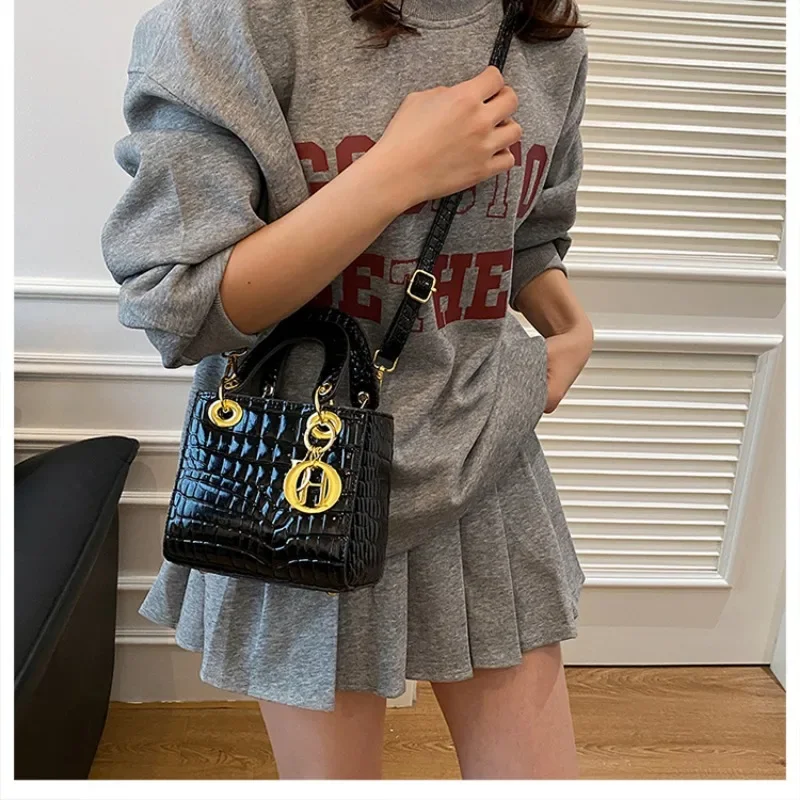 Elegancka Klasyczna Designerska Paryżska Torba Modowa Luksusowa Torba Shopper Listonoszka Damska Pojemna Jednolity Kolor