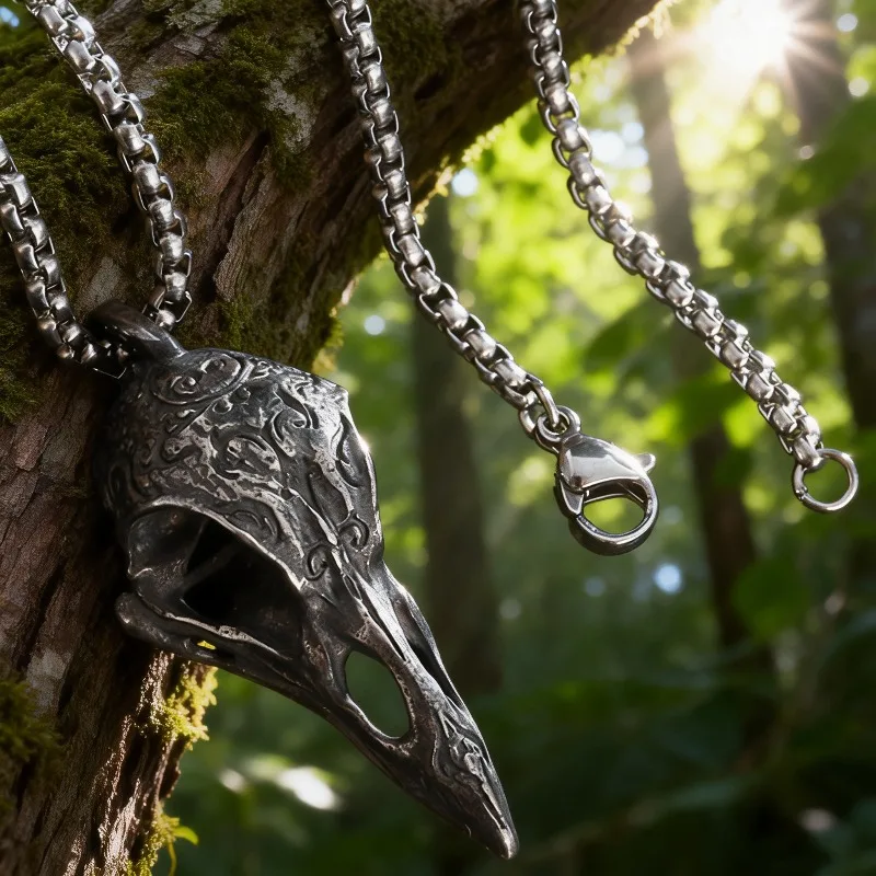Retro Necklace for Men Nordic Style Crow Skull Pendant Animal Bird Necklace for Men Personalized Jewelry Lucky Amulet Gift