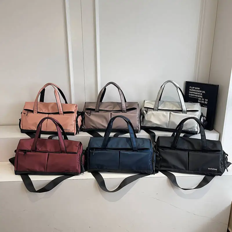 

Color-Blocking Large Capacity Travel Bag Stylish Shoulder Tote Multifunctional Waterproof Daypack Casual Trendy Unisex Gym Bag