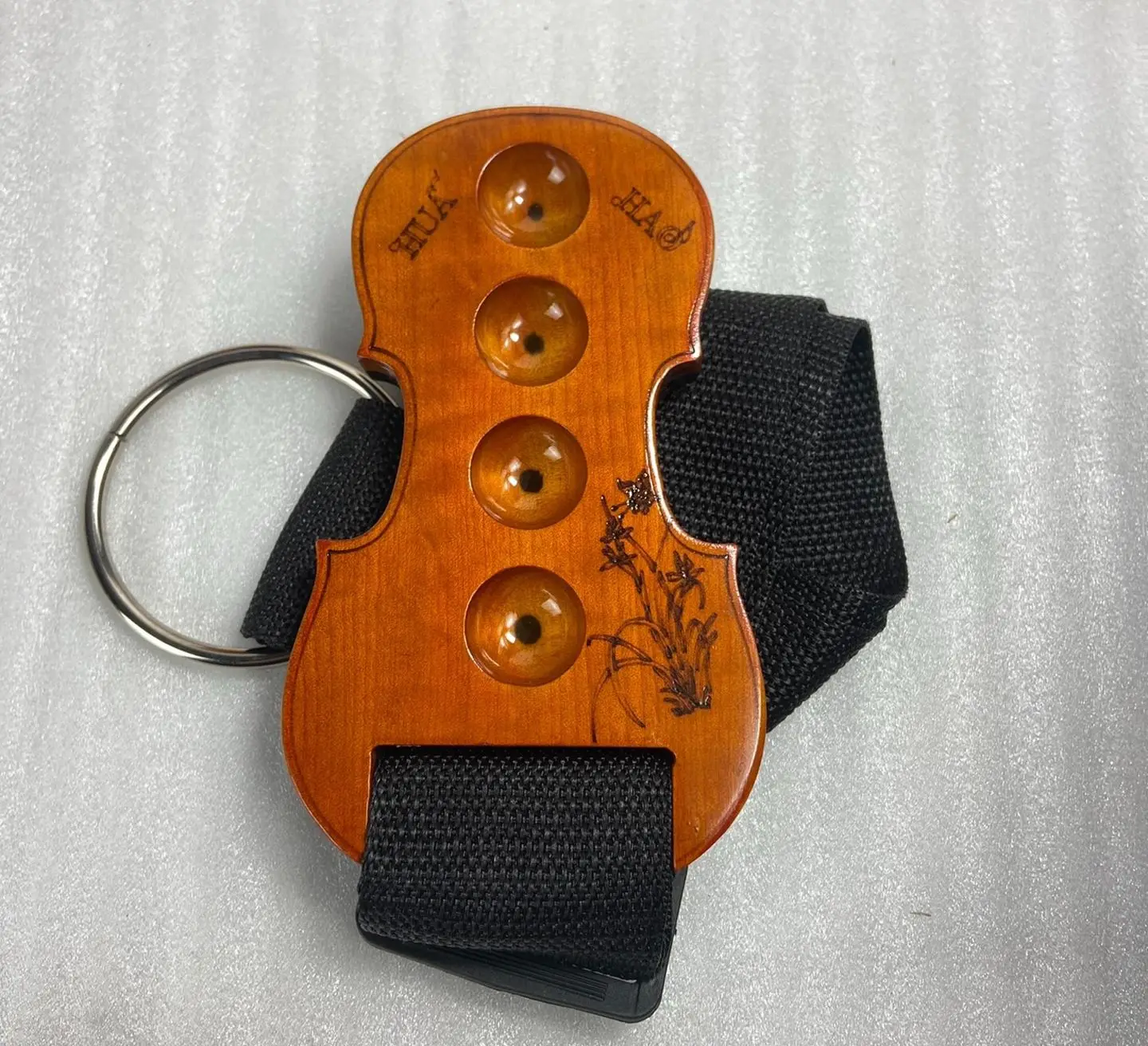 Engraved patterns Safe Use of cello Stop Bracket Lightweight Decorative Cello Anti-Slip Pad Soft shoulder support for pi