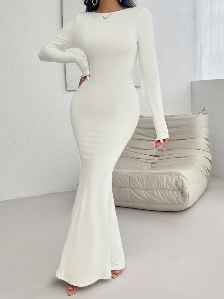 

Sexy Slim Fit Round Neck Solid Color Long Sleeved Dress, Simple and High-End Backless Rose Decoration Temperament Fishtail Skirt