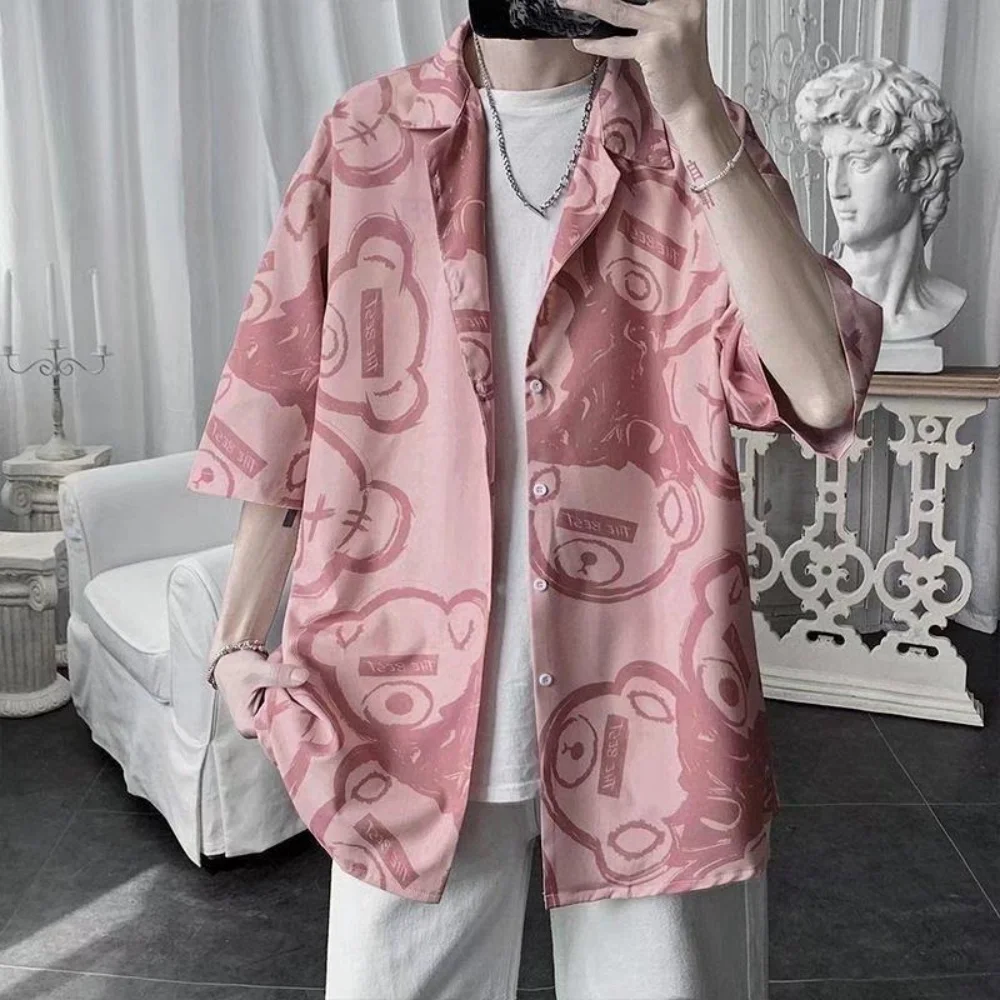 قصيرة الأكمام قميص الرجال الاتجاه الكوري البرية فضفاض الصيف قميص مطبوع معطف Ins هونغ كونغ نمط ملابس علوية بلوزة قميص للرجل