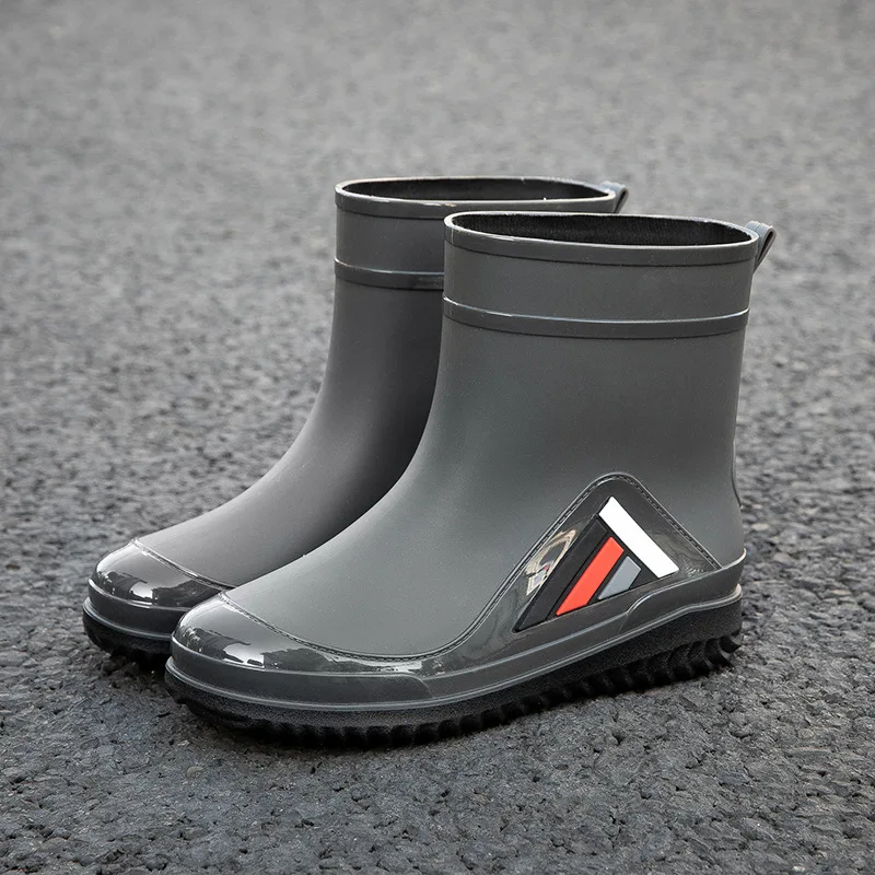 New Men's Rain Boots Fashionable Waterproof Shoes Outdoor Travel Fishing Non-slip Rain boots Mid-calf Comfortable Rubber Shoes