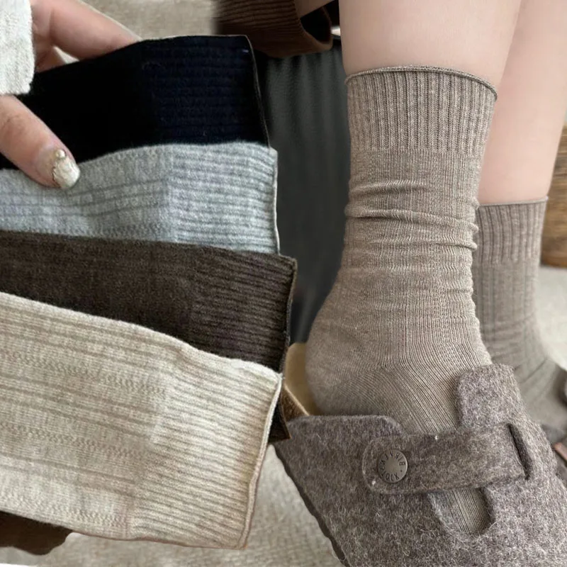 

Solid Color Harajuku Crew Socks Fashion Retro Simple Women Mid Calf Socks Soft Comfortable Autumn Winter Home Casual Cozy Socks