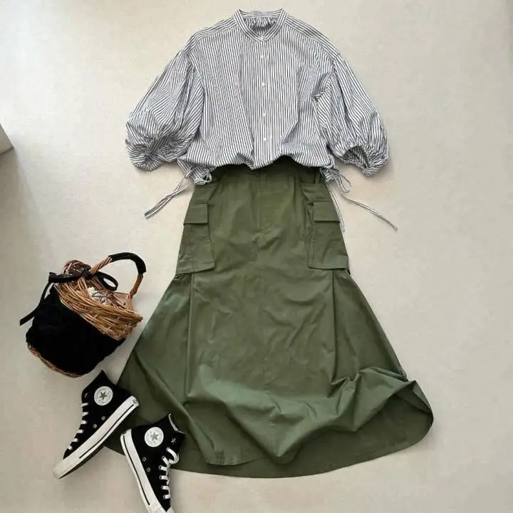 

Новинка весны 2025 года, полосатая рубашка с круглым вырезом и рукавами-фонариками 7/10, рабочая одежда, юбка с карманами, комплект из двух предметов