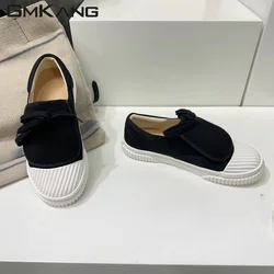 2023 New Canvas Shoes Women Casual Flat Shoes Man Lace Up Round Toe Black White Shoes Comfortable Sneakers Couple Shoes