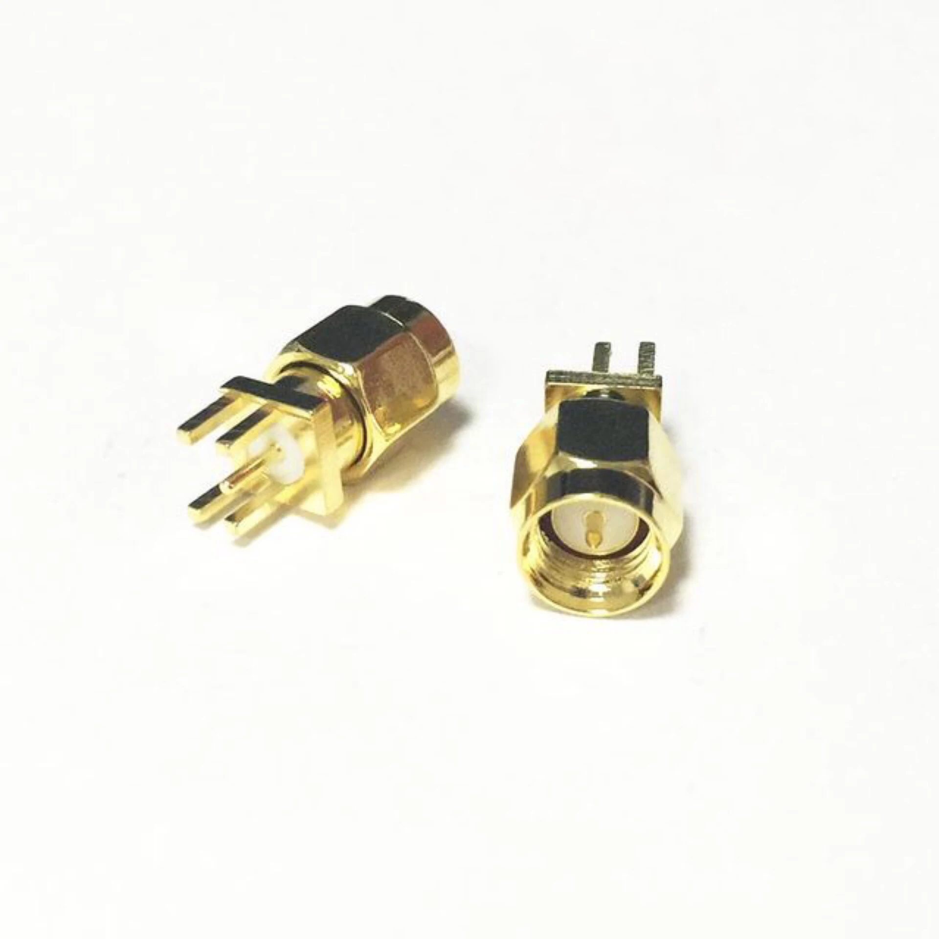 50PCS/LOT SMA-JE SMA Male RF Coaxial Internal Thread Inner Hole Toe Pin 1.6MM PCB Board Router Network Card Antenna Seat