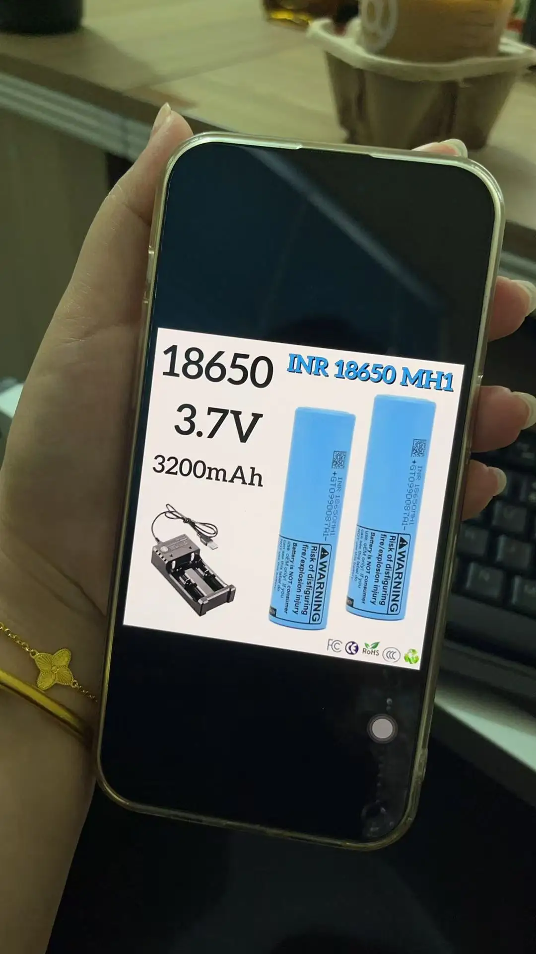 

18650 MH1 3.7 V, 3200 mAh rechargeable lithium battery
