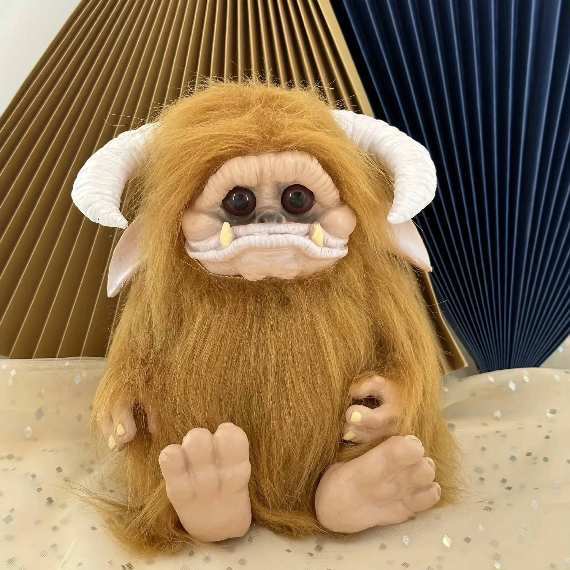 1 x braune, pelzige Monster-Latex-Puppendekoration mit großem Mund, Heimdekoration, Büroplatzierung, Geburtstagsgeschenk – Detail 2