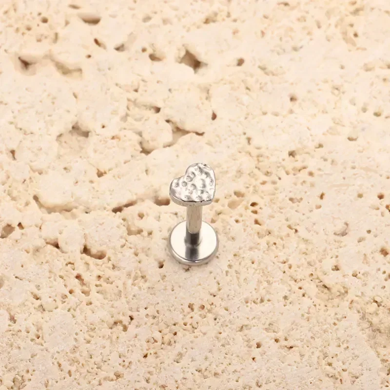 Implant Grade ASTM F136 Titanium Crater Hammer Heart Lip Piercing Internal Thread Labret Tragus Ear Cartilage Flat Piercing