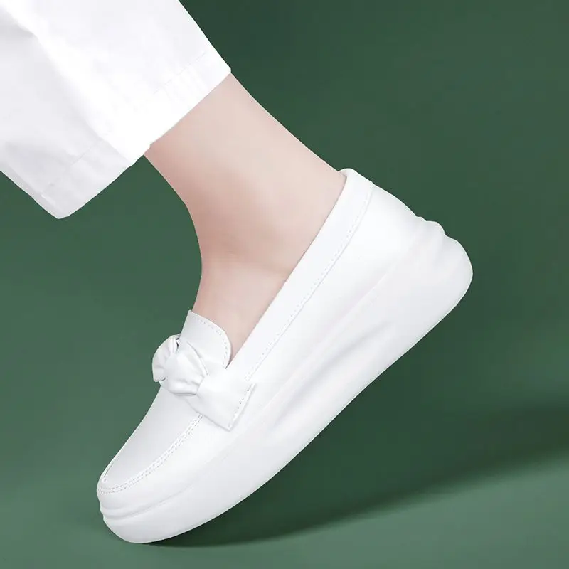 New Women's Nurse Shoes White Chunky Heel Slip On Anti Slip Breathable Workplace Shoes Lightweight Comfort Single​