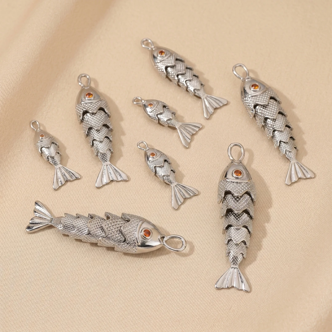 2pcs 18K Gold Brass Ocean Jewelry Pendants Multicolor Fish Animal Movable Cubic Zirconia Charms For DIY Necklace Making view 4