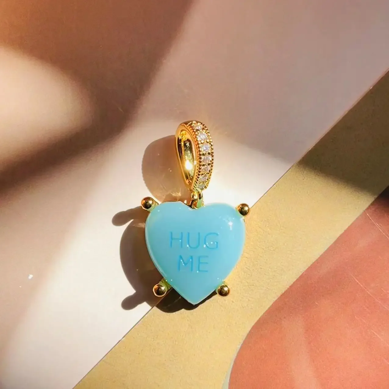 Kleurrijke Hart Hanger Trendy Engelse Woorden Hars Liefde Hart Zirkoon Charm Sleutelbeen Kettingen Ketting voor Vrouwen Y2K Mode-sieraden